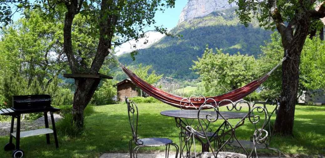 Le Gite De La Maison Soleil, Entre Lac Et Montagne Alex Exterior foto